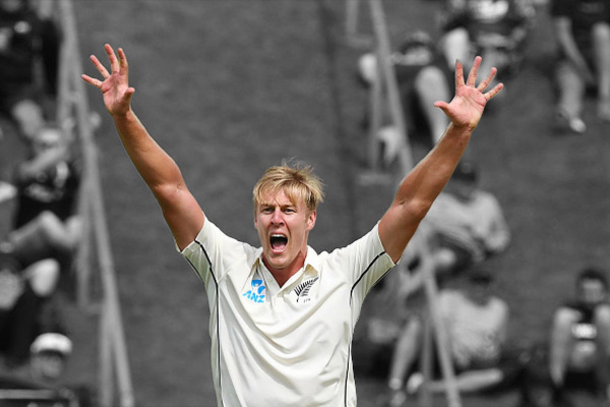 Debutant Jamieson rattles India top order