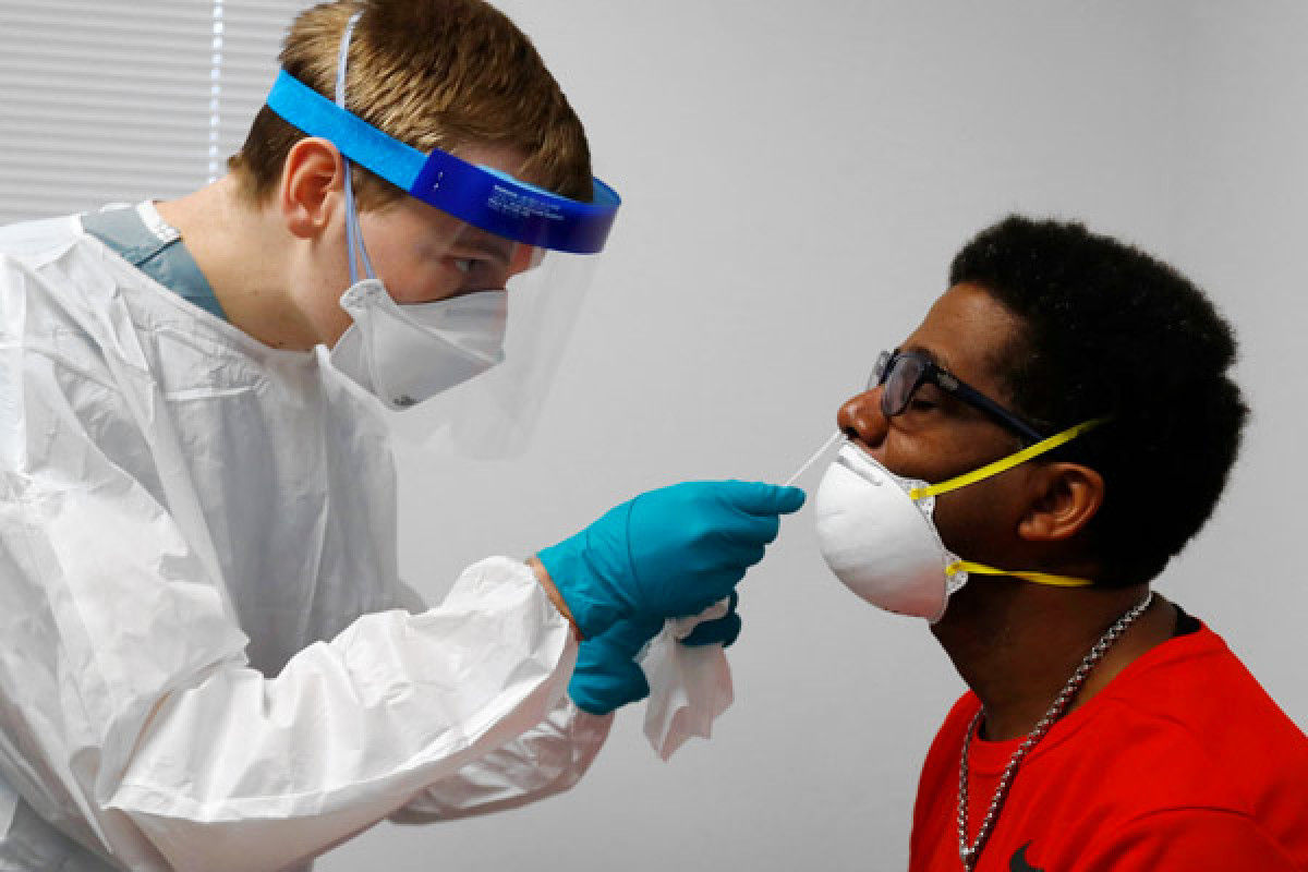 Los Angeles becomes first US city to offer free Covid-19 testing for all