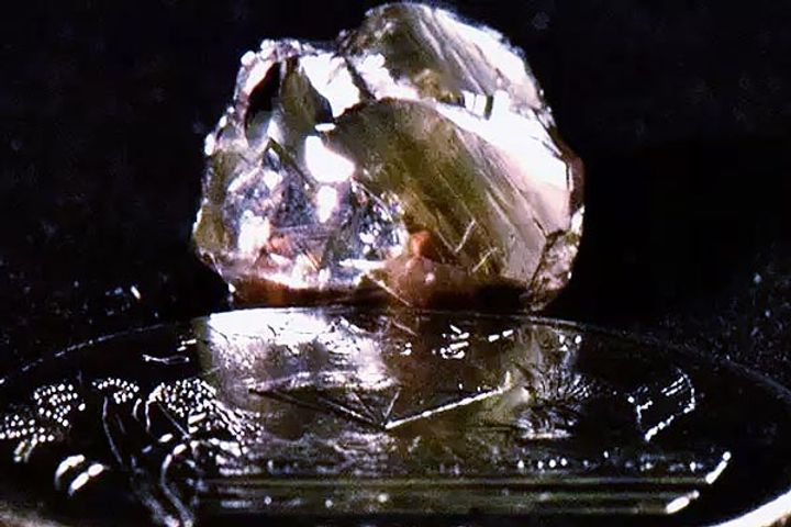 Arkansas Man Finds Over 9 Carat Diamond At State Park