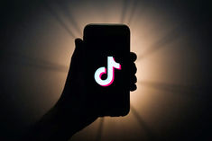 US judge blocks ban on Tiktok downloads