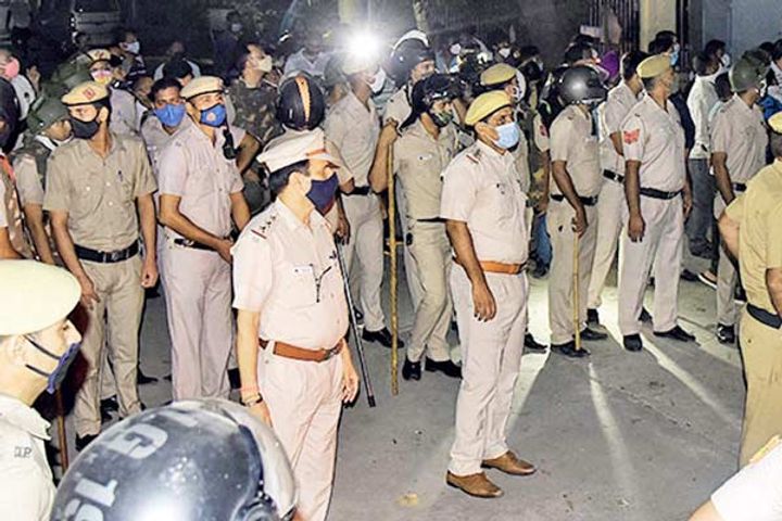 Cremation of Hathras rape case victim Cremation of Hathras rape case victim