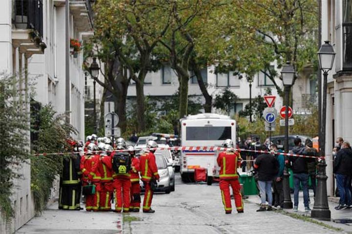 Paris attacker charged with 'attempted terrorist killings' Paris attacker charged with 'attempted terrorist killings'