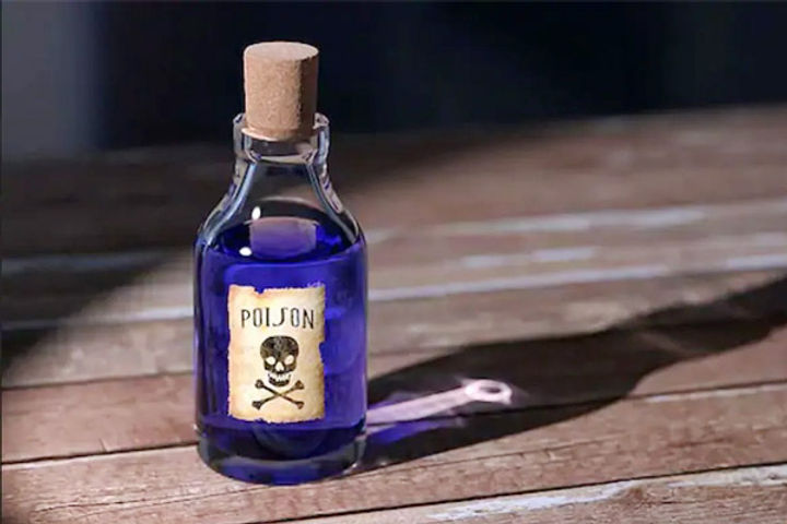 Chinese teacher poisons 25 students Chinese teacher poisons 25 students