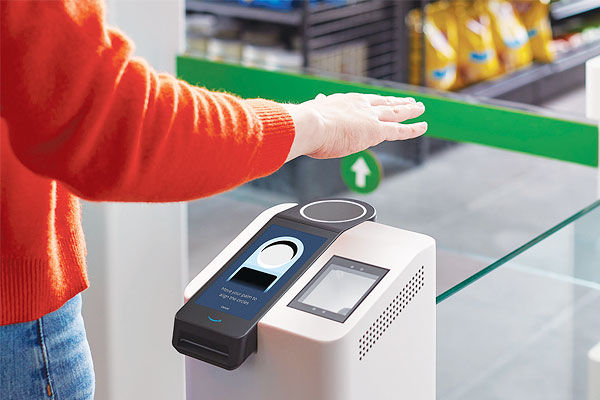 Amazon's biometric payment system launched, payment successful as soon as you wave