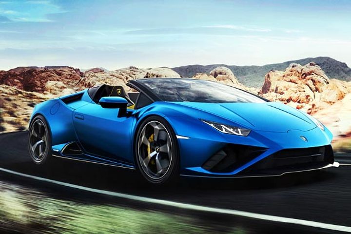 Lamborghini sells 738 supercars