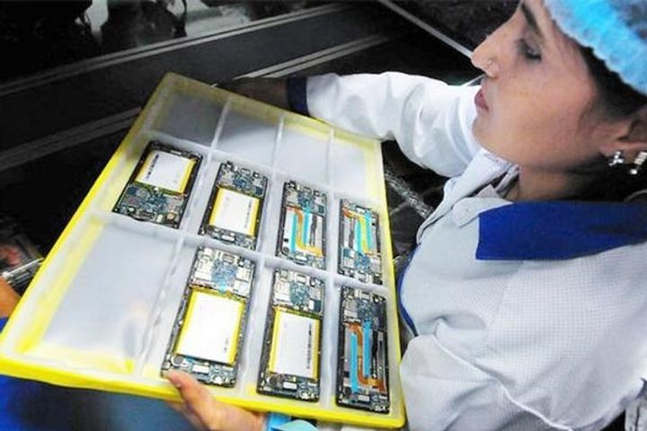 Central Government Approves 16 Proposals For Mobile Production