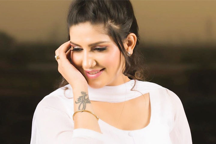 Haryanvi Dancer Sapna Choudhary becomes mother