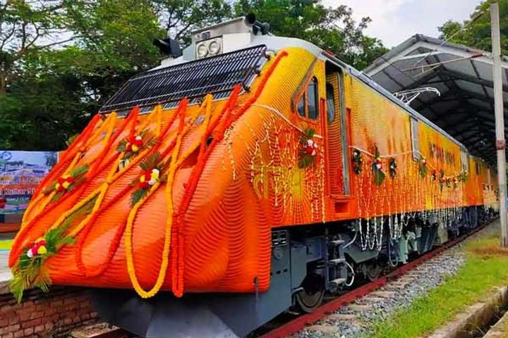 Tejas Express Will Run On The Tracks Again From October 17