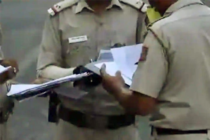 Gurgaon cop files extortion FIR