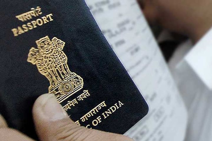 Man travelling to US on forged passport booked Man travelling to US on forged passport booked