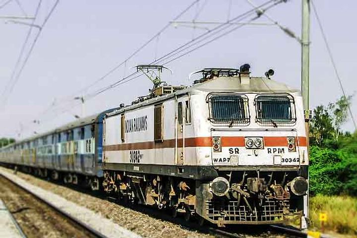 Railways is running 392 festival special trains from today