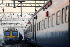 Demonstration of farmers in Punjab 8 trains canceled 12 trains running half way