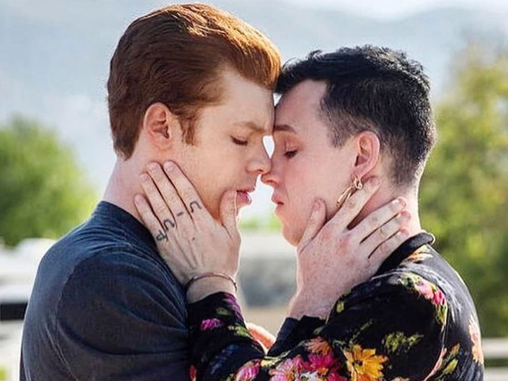 A Weird couple A Weird couple