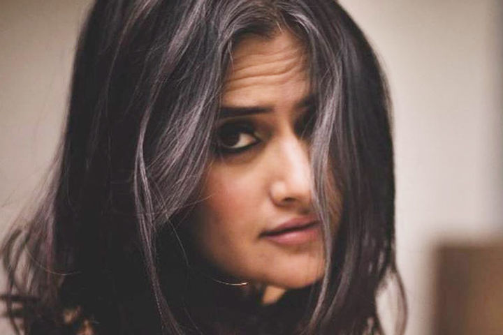 Sona Mohapatra condemns Congress leaders indecent remarks on women