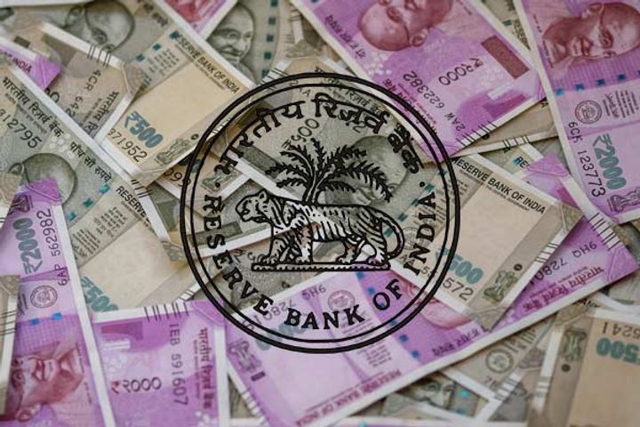 India Foreign Exchange Reserves Rose By More Than 18 Crore Dollar And Is Above 560 Arab Dollar