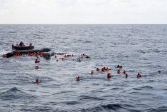 Boat broken in Libya, 74 migrants submerged, 120 people aboard
