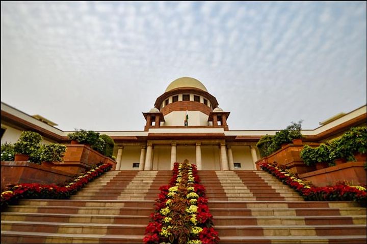 SC judge rescues from hearing ple against YS Reddy