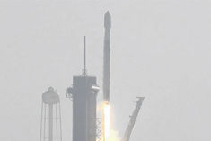 SpaceX Delays Launch of Starlink Due to Poor Weather