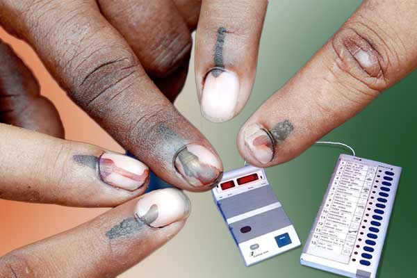 Voting continues in 6,910 wards of 395 local bodies in Kerala today