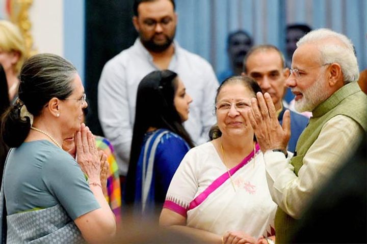 PM Narendra Modi extends birthday wishes to Sonia Gandhi