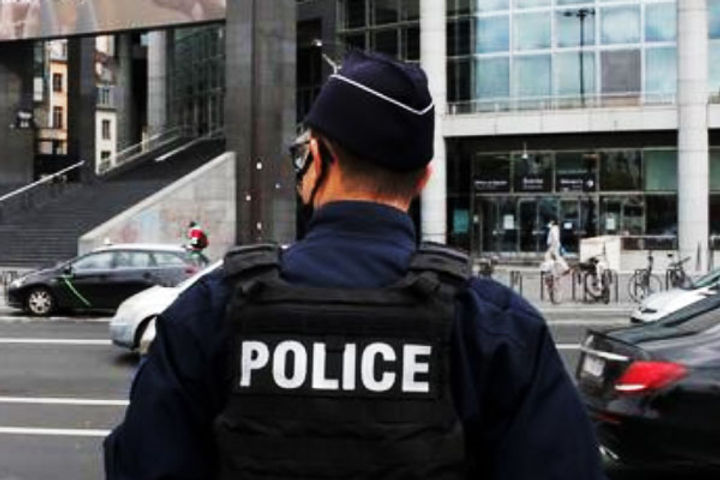 France detains four people of Pak origin over attack on former Charlie Hebdo offices