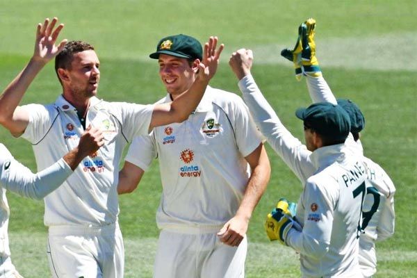 Australia Beat India by 8 wickets in first test