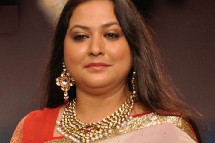 ATM cheated with actress Surabhi Tiwari