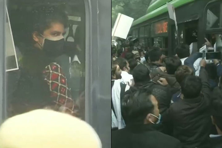 Priyanka Gandhi vadra arrest Priyanka Gandhi vadra arrest