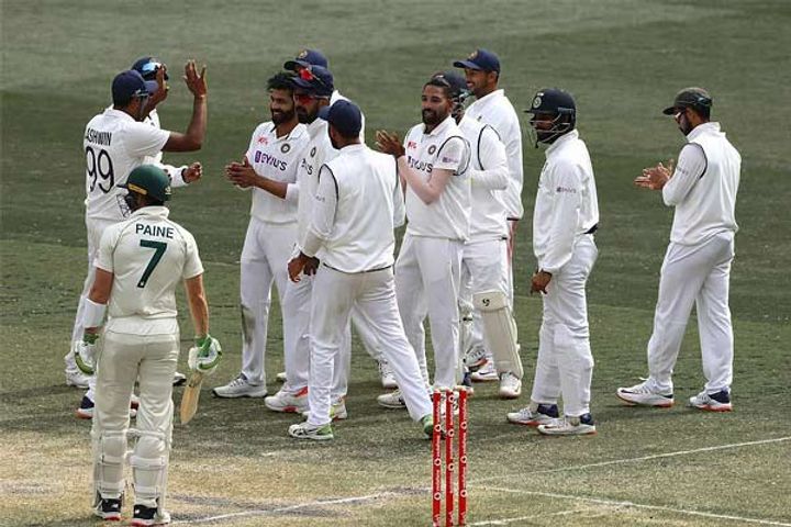 T Natarajan likely to mark his Test debut for India in the third Test as a cover for injured Umesh Y