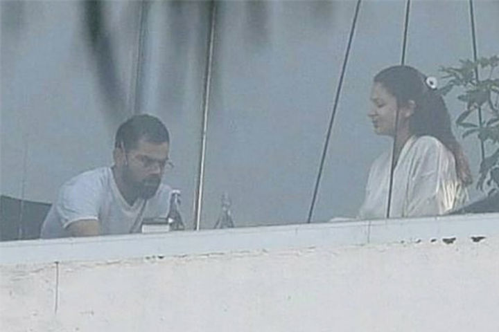 Anushka Sharma Angry On Photographer Anushka Sharma Angry On Photographer