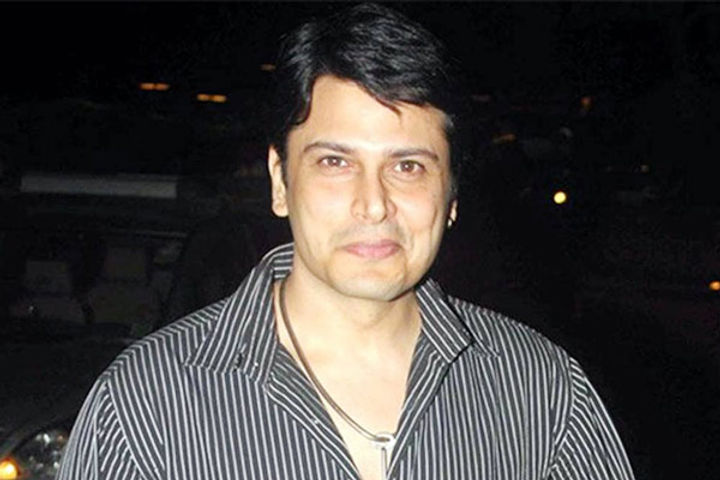 Actor Cezanne Khan Accused By US Based Pakistani Woman Of Cheating On Her