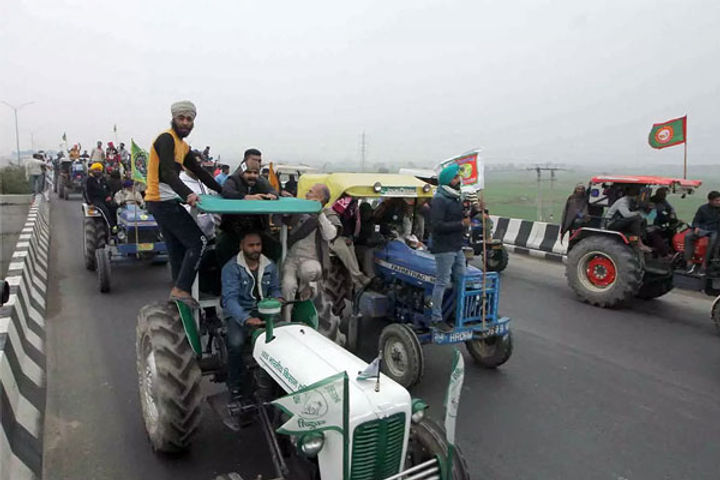 Centre on Tractor Rally 