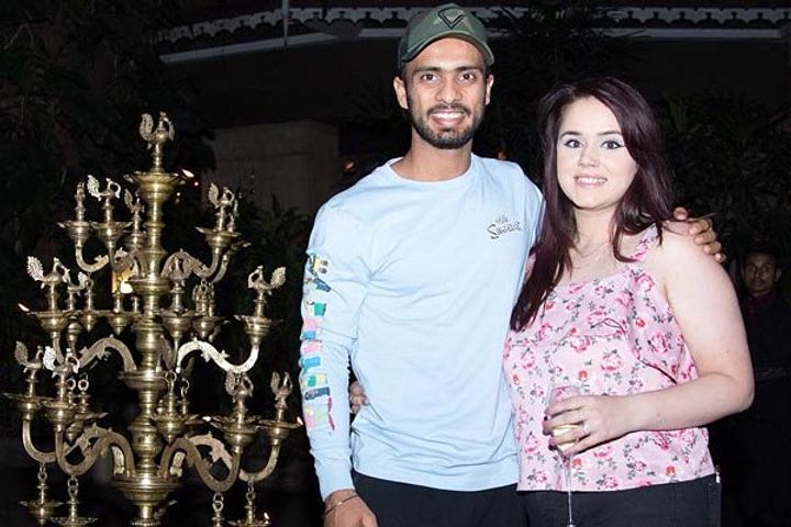 Mandeep Singh welcomes a baby boy in his life with wife Jagdeep Singh Mandeep Singh welcomes a baby boy in his life with wife Jagdeep Singh