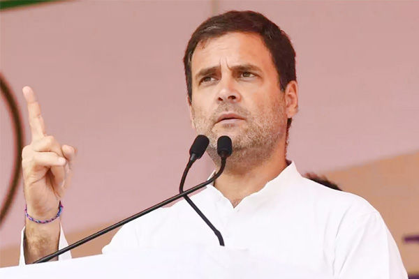 Rahul Gandhi accused the Modi government of grabbing the money of farmers