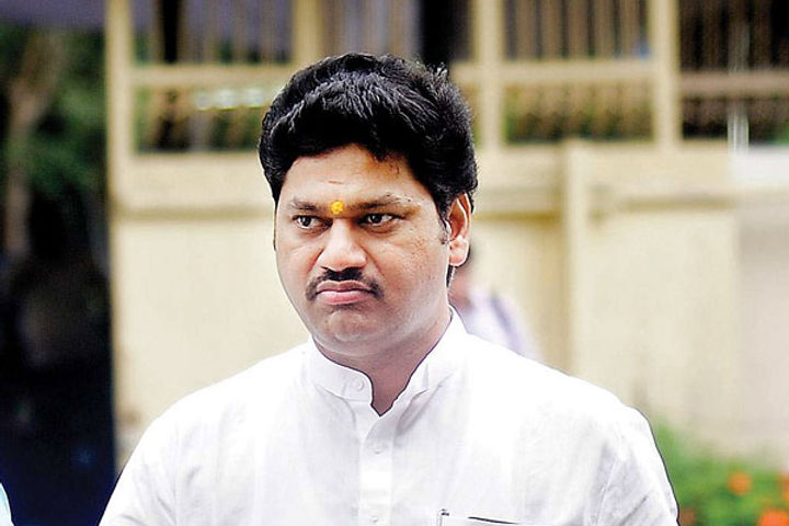 Dhananjay Munde Rape Case Woman Withdraws Her Complaint