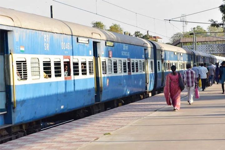 Indian Railway Starts End To End Luggage Service At Ahmedabad Railway Station
