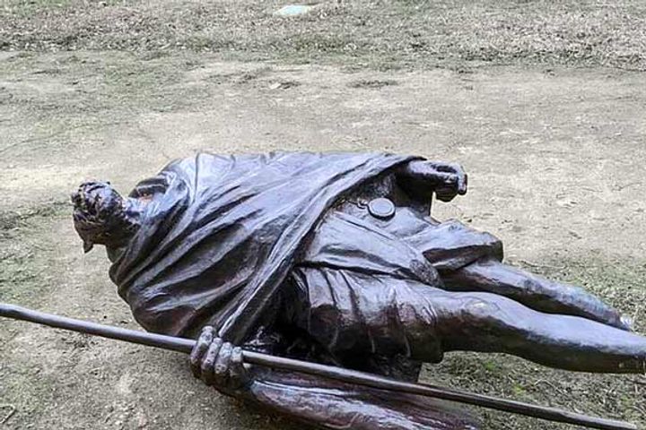 Mahatma Gandhi Statue Vandalised In California Mahatma Gandhi Statue Vandalised In California