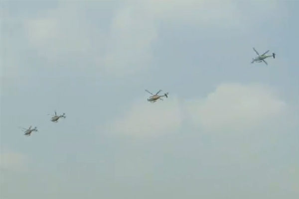 Aero India show begins in Bengaluru, three heads of army including Defense Minister present