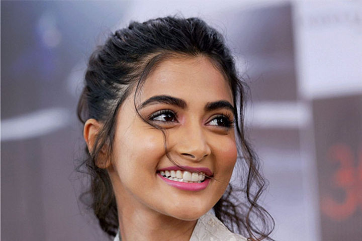 Insta Fan Asks Pooja Hegde To Share A Naked Picture This Is What She Posted