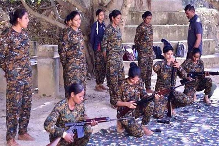 Women Garuda commandoes 