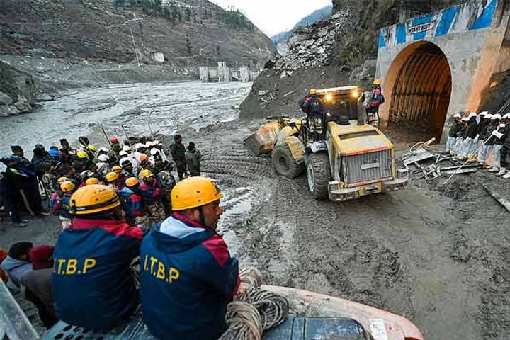 Relief rescue operations continue at Tapovan Tunnel, 32 bodies recovered, 174 missing