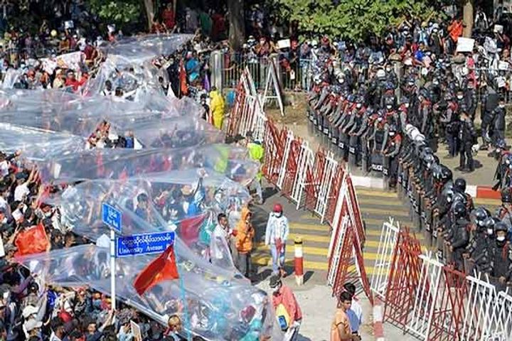 Myanmar protestors
