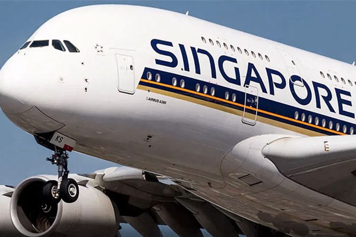 Singapore Airlines crew vaccinated