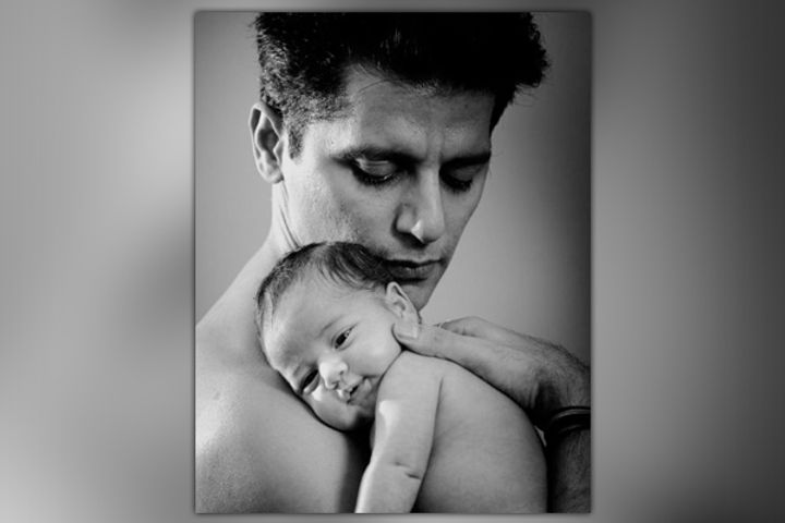 Karanvir Bohra Shares First Pic Of Daughter Gia Vanessa Snows Face