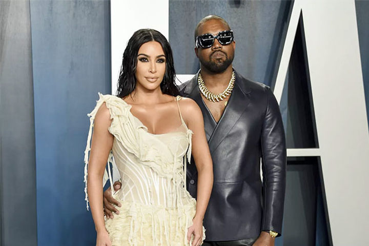 Kim Kardashian files for divorce