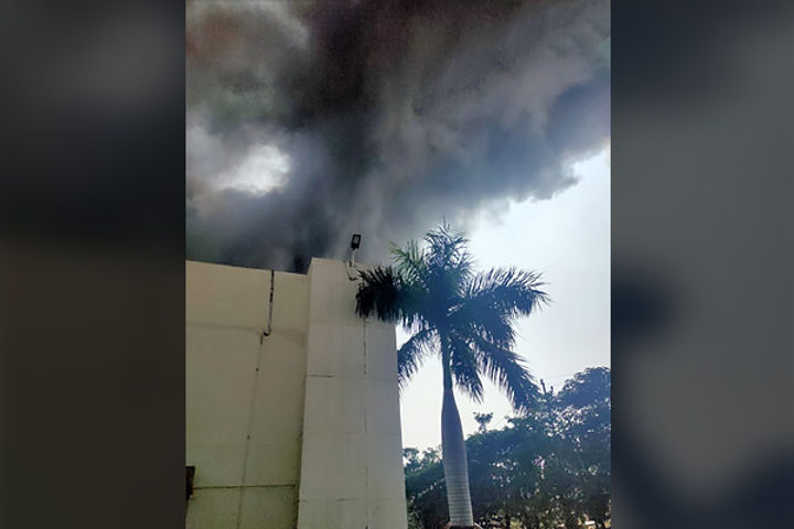 Fire Breaks Out At A Manufacturing Factory In Pune