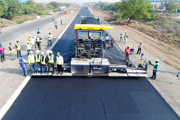 National Highway Authority Of India Develops Single Lane Of 25 Km Road In 18 Hours Nitin Gadkari