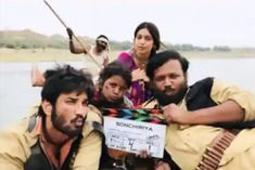  Bhumi Pednekar Shared Behind The Scenes Photos From Sonchiriya Dedicated To Sushant 