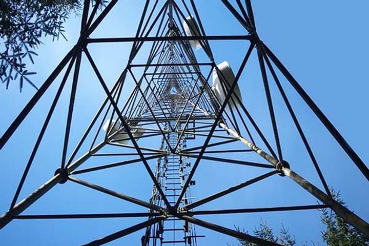 Spectrum Auctions Underway Radiowaves Valued At Rs 392 Lakh Crore Up For Bidding