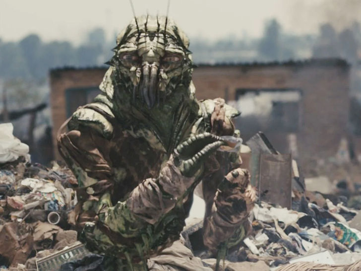 District 9   